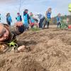 De eerste bomen zijn geplant! 
